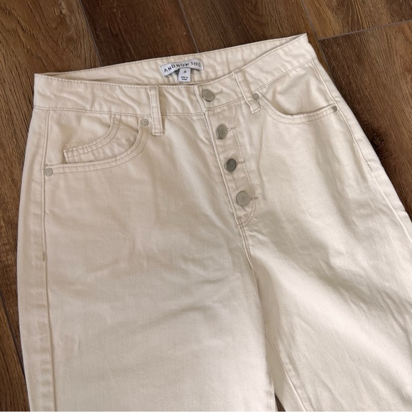 Womens High Waist Wide Leg Cream  Jeans Denim Size 28 Button Fly Cotton Trendy - Picture 3 of 14